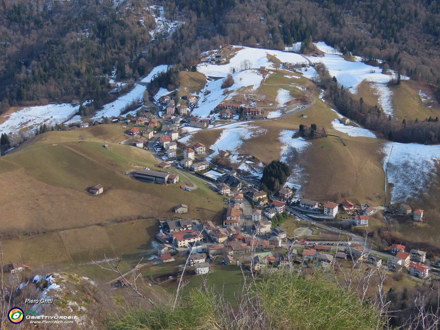 33 Valpiana , in alto Ca' di Zocc.JPG